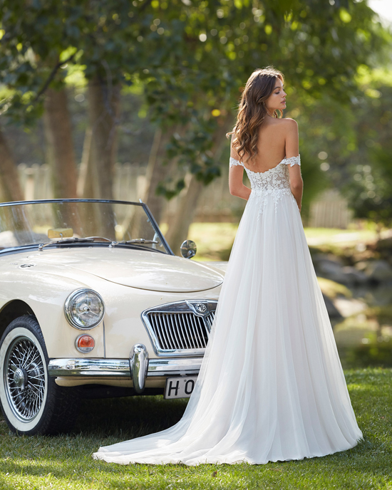 Zweites Bild des Brautkleids