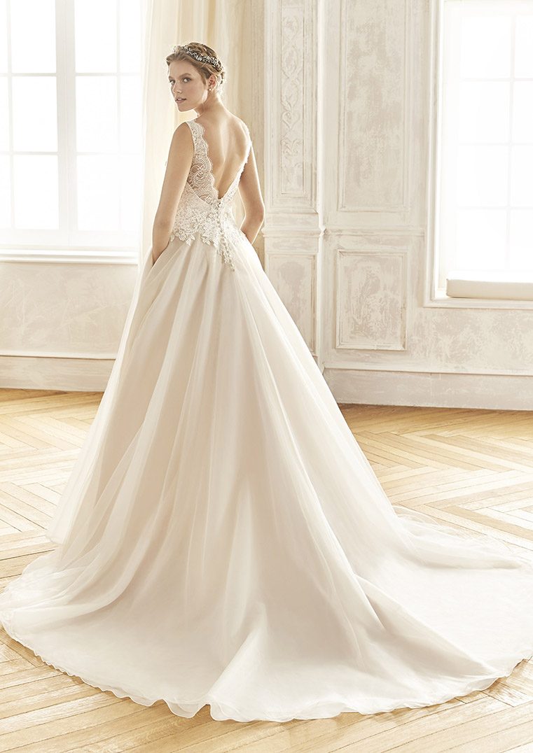 Brautkleid