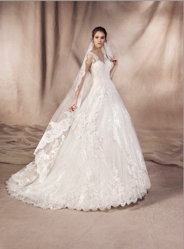 Brautkleid