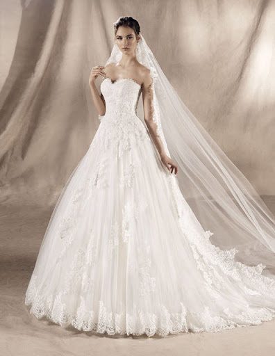 Brautkleid