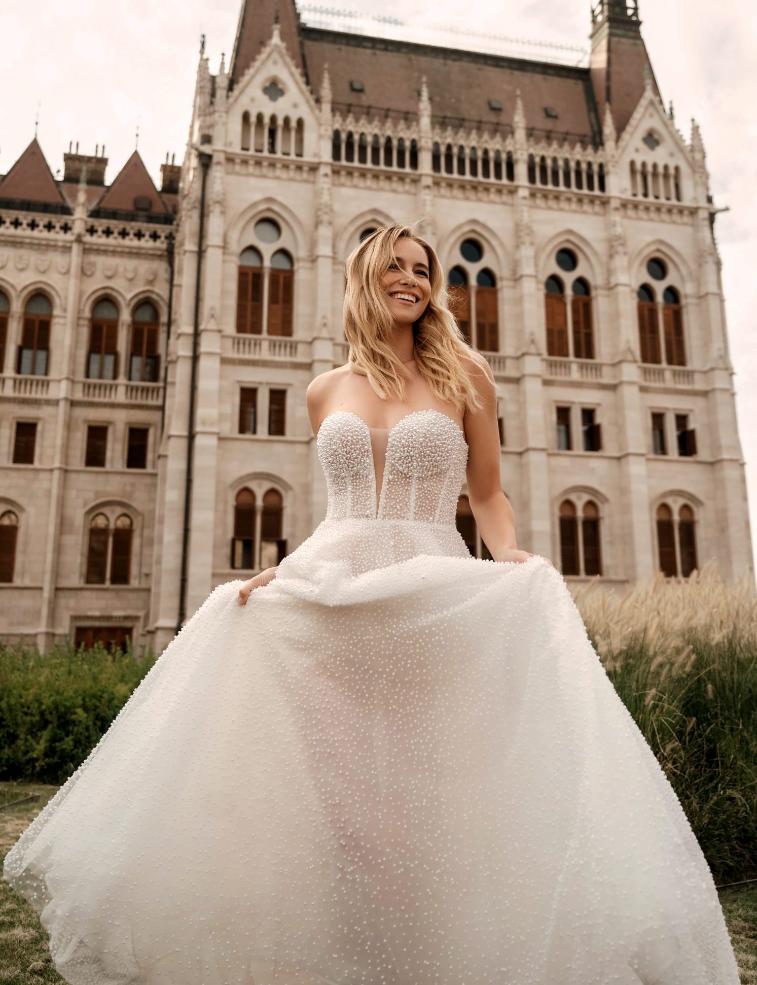 Erstes Bild des Brautkleids