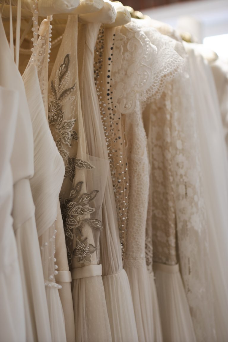 Aus welchem Material soll mein Brautkleid sein?