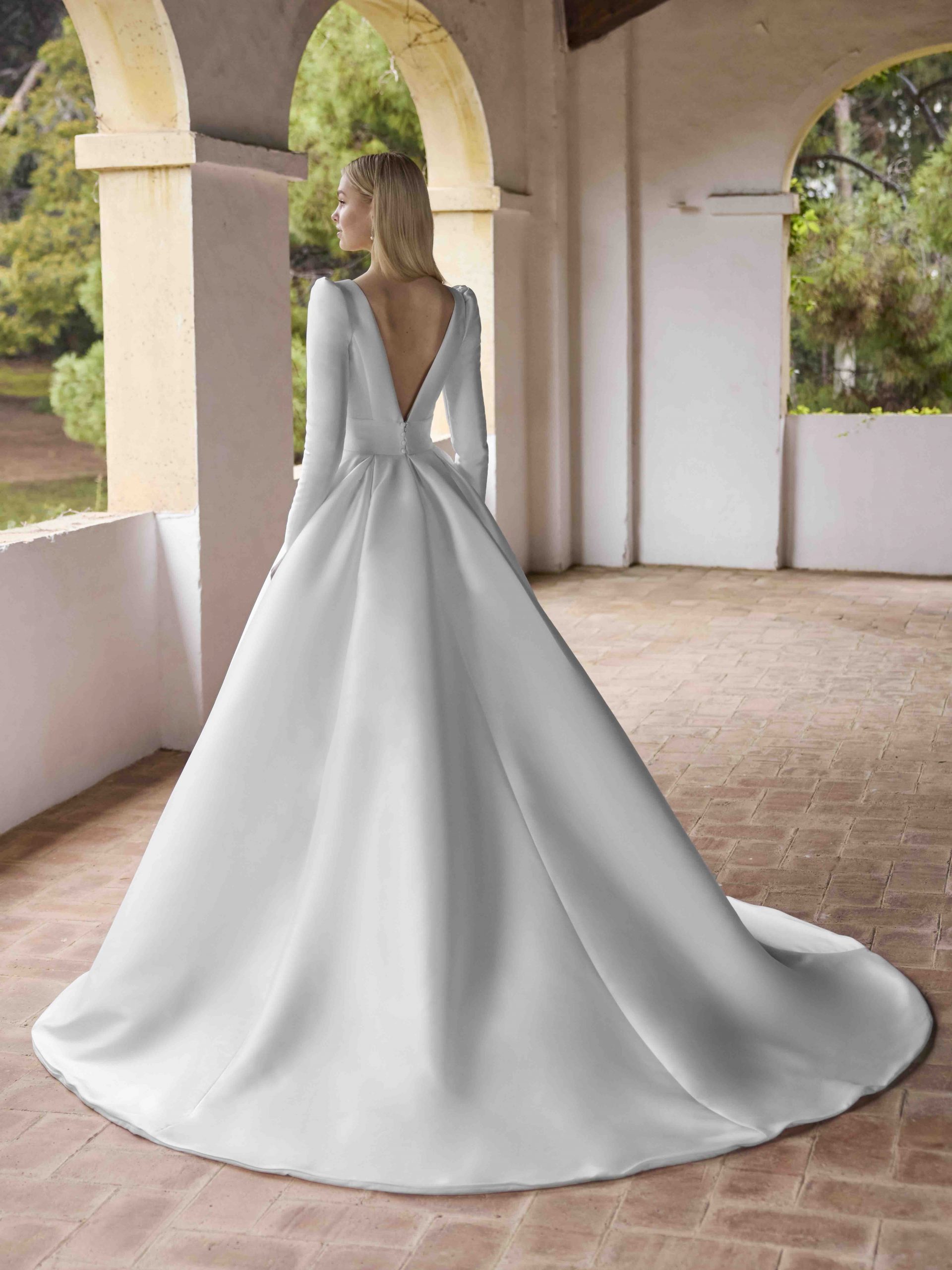 Zweites Bild des Brautkleids