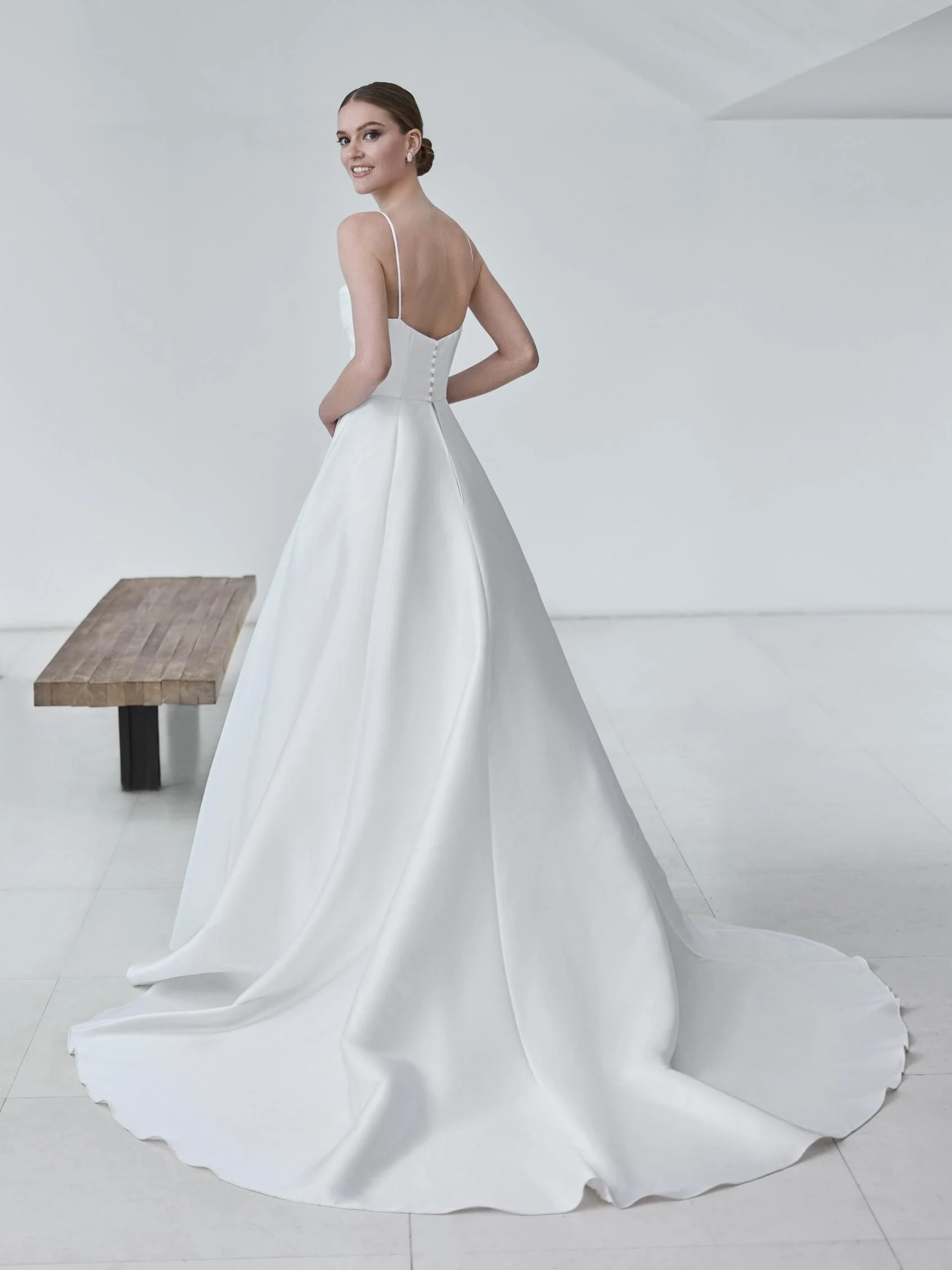 Zweites Bild des Brautkleids