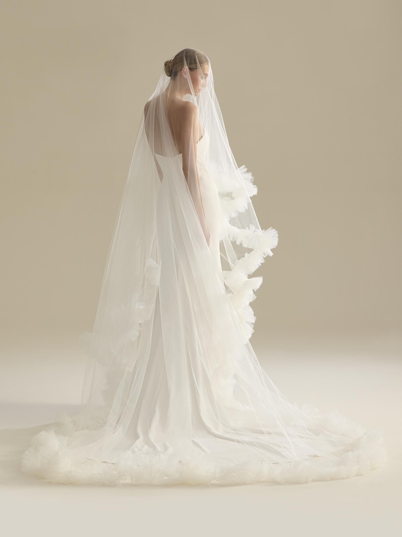 Zweites Bild des Brautkleids