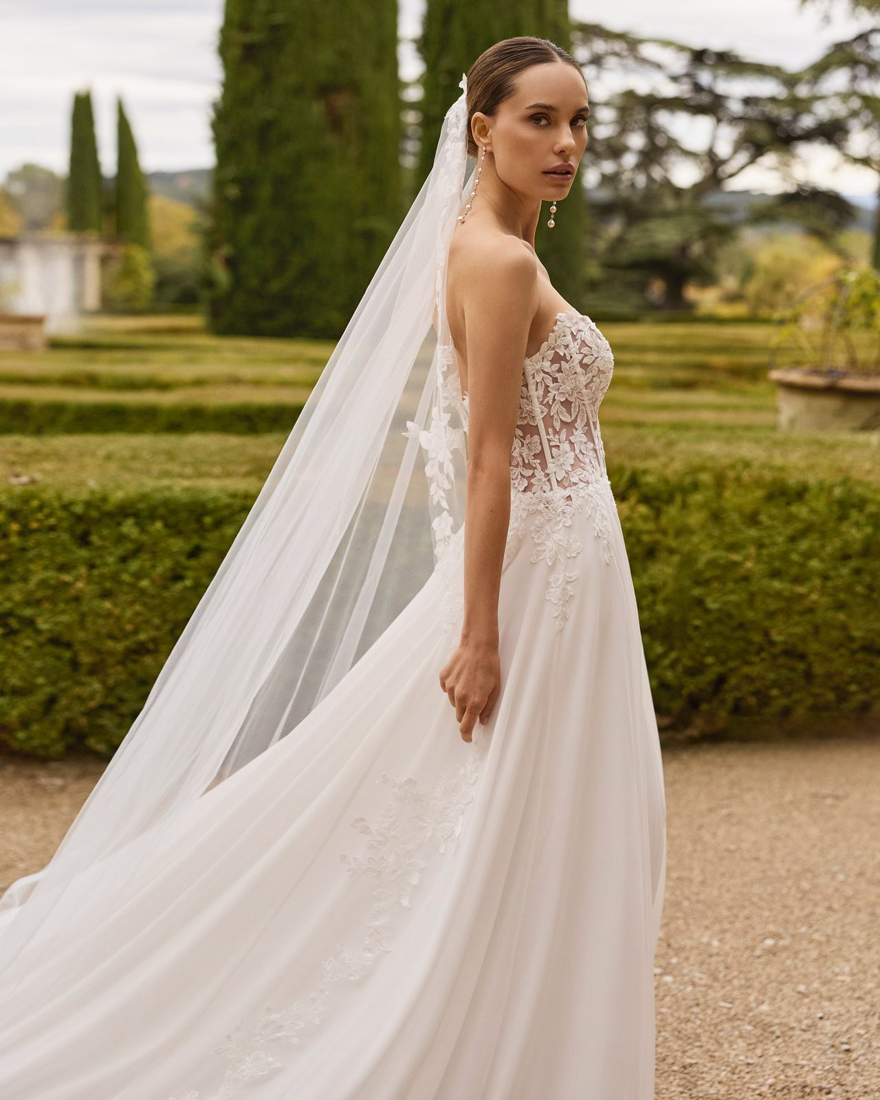 Brautkleid