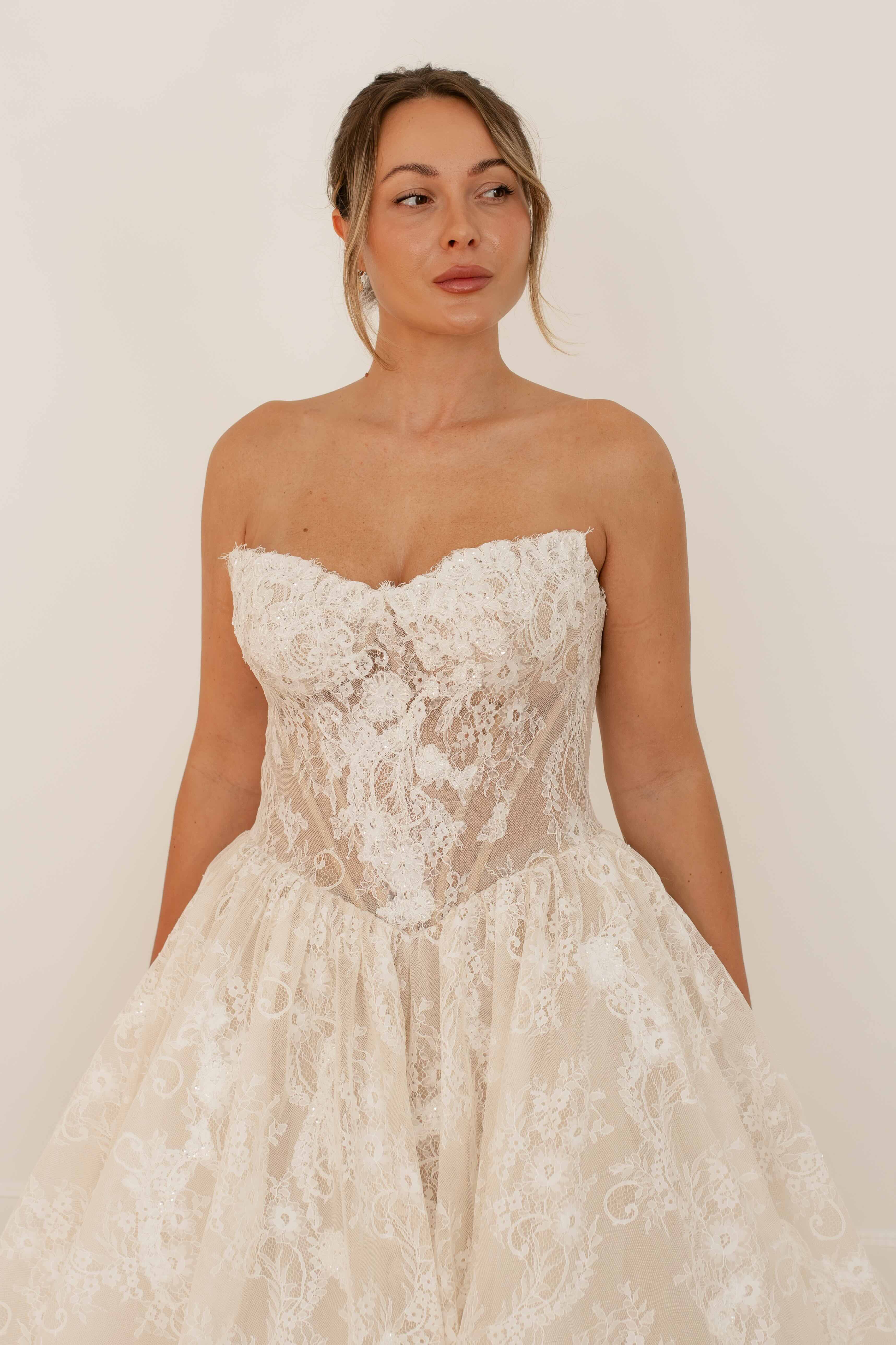 Brautkleid