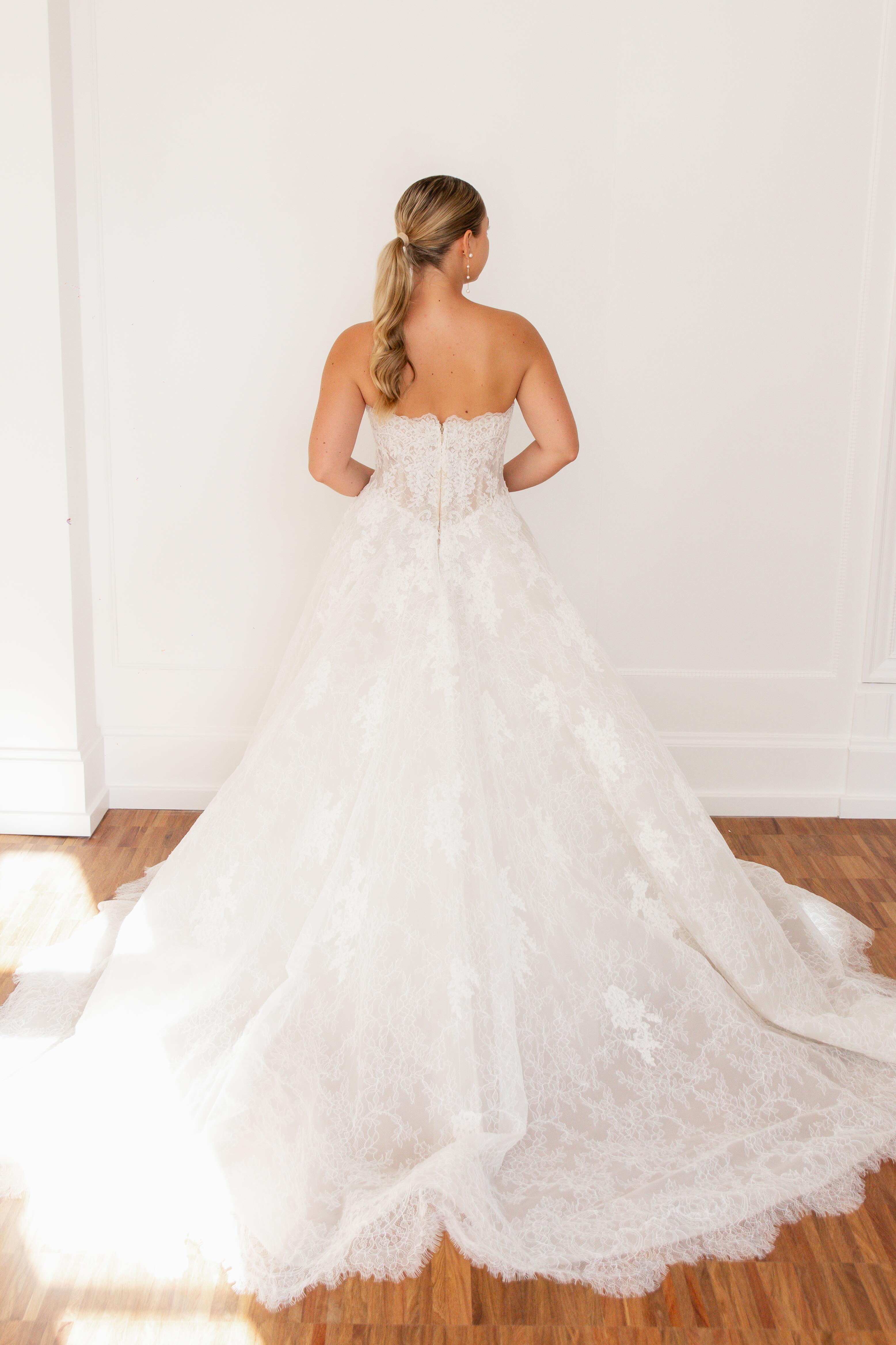 Brautkleid